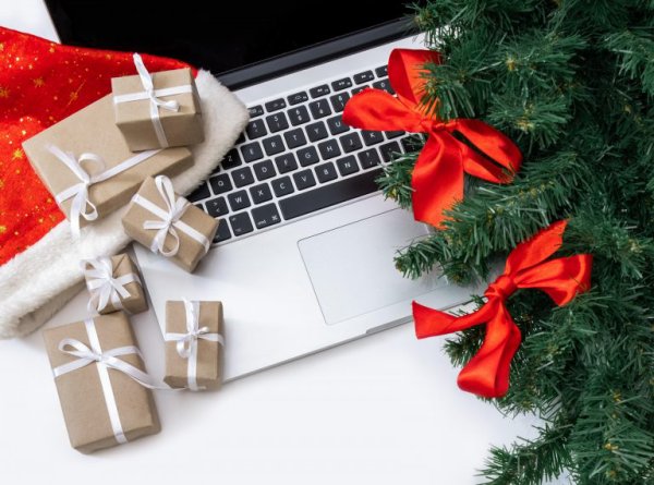 5 Simple Ways To Host a Kris Kringle Fundraising with Oktion