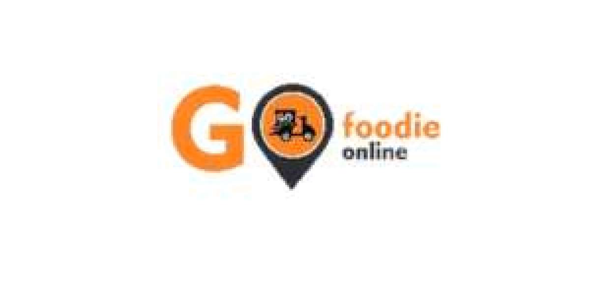 Online food delivery service in running train form gofoodieonlinee.