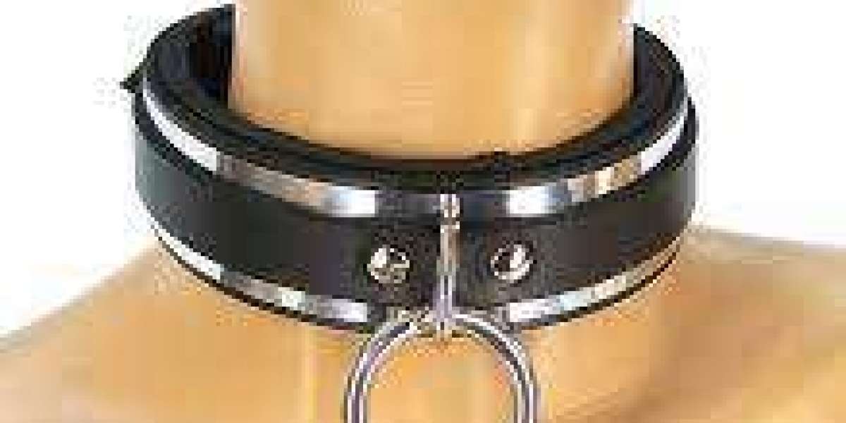 Embracing Submission and Control: The Leather Bondage Collar with Buckle! ??