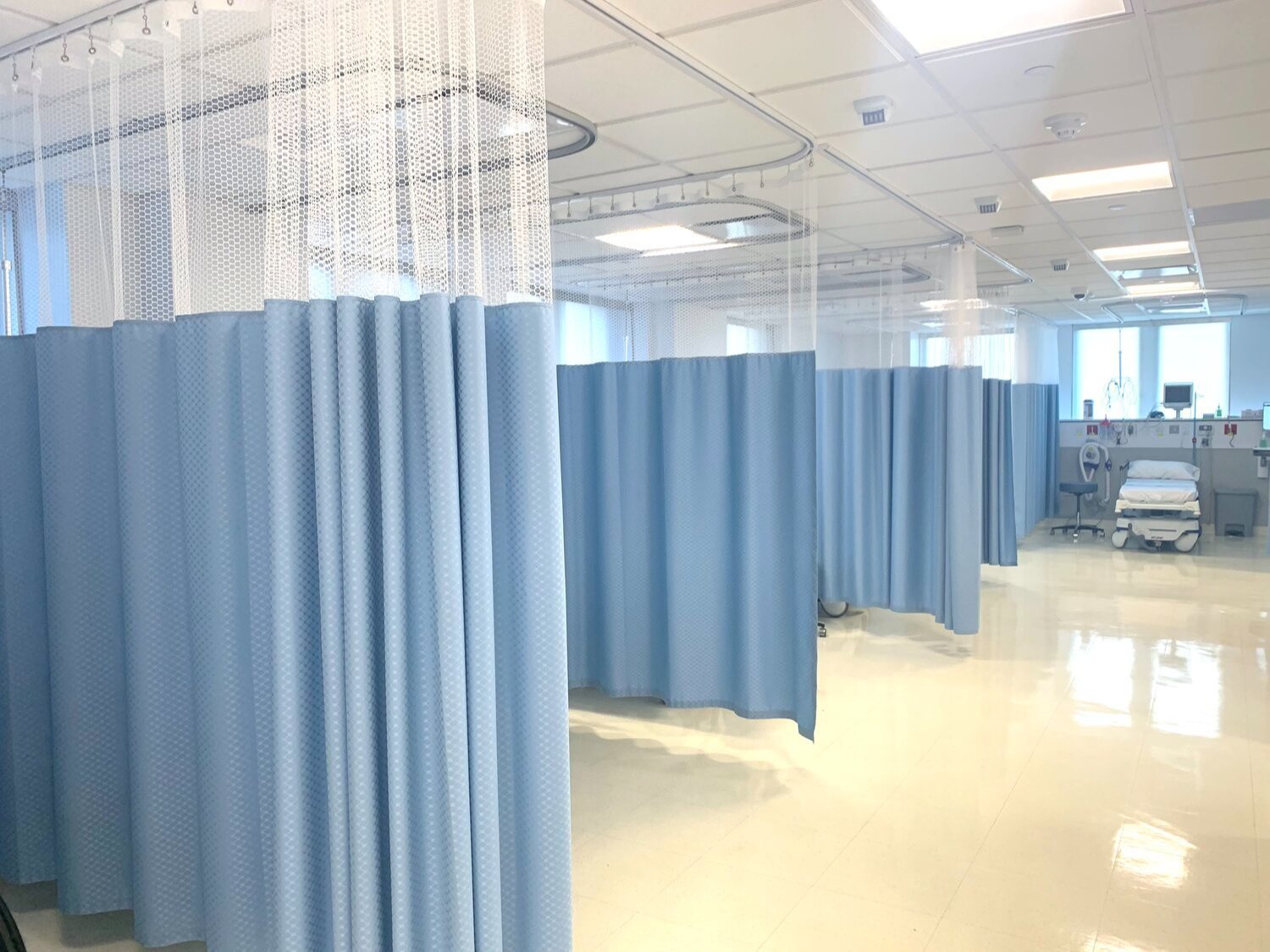 The Essential Elements of Hospital Curtain Tracks - Technoinsert