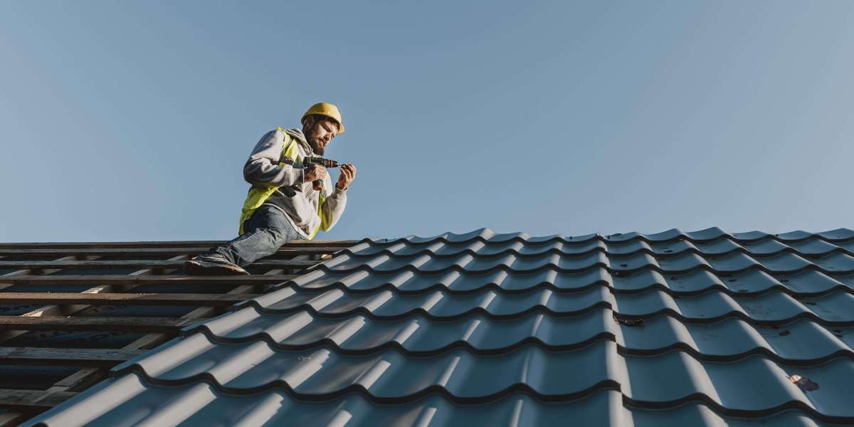 Refresh Your Home's Appearance with NorthWest Premium Home Roof Cleaning Services Seattle