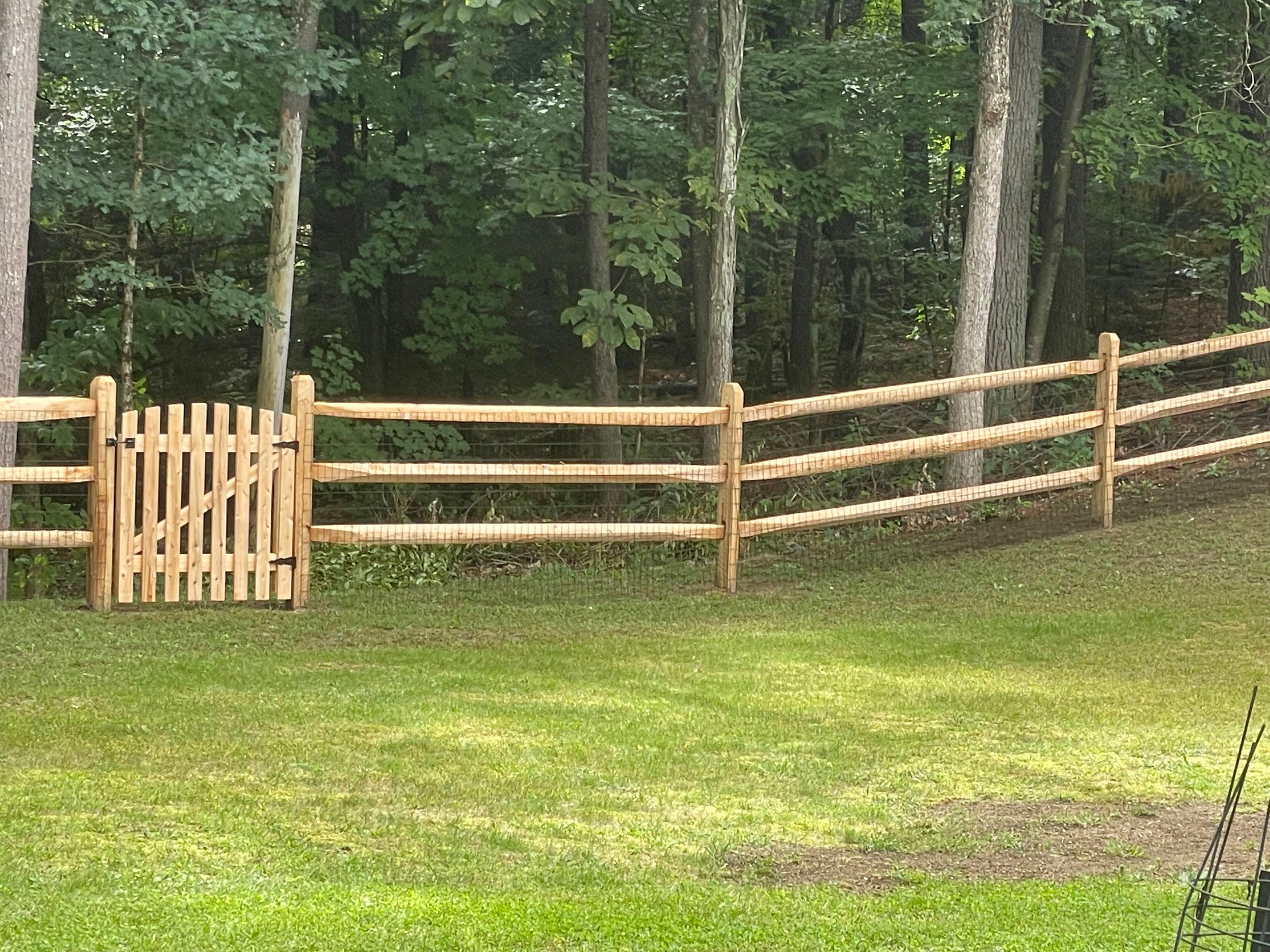 Expert Wood Fence Installation in New Hampshire | 4 Fencework