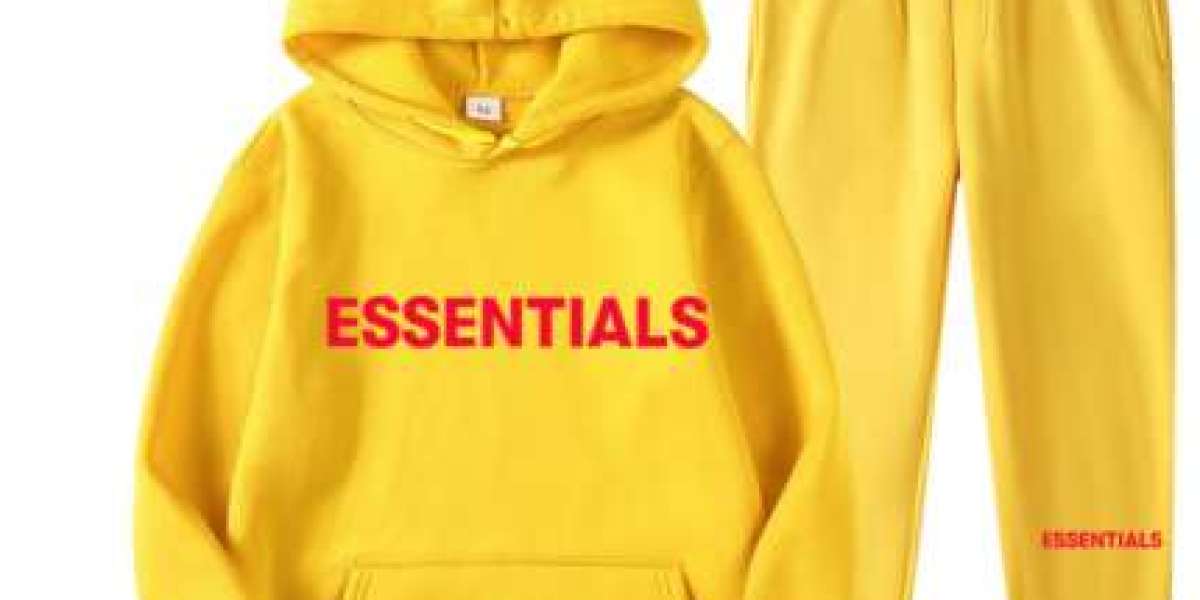 Chic Hoodies for the Office: Balancing Comfort and Professionalism