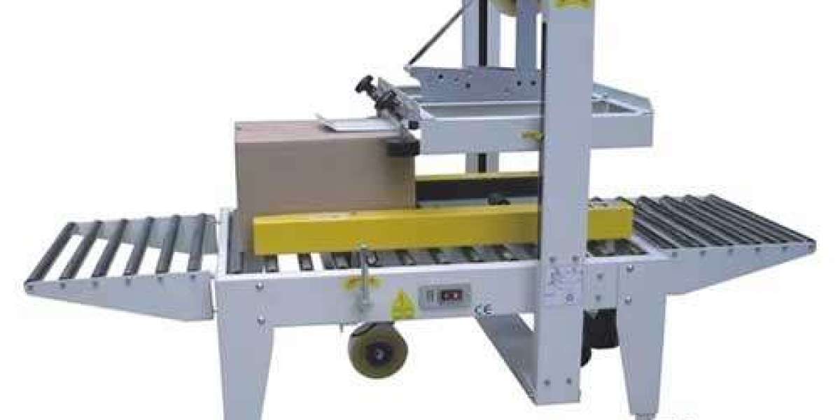 A Beginner’s Guide to Operating a Box Taping Machine Safely