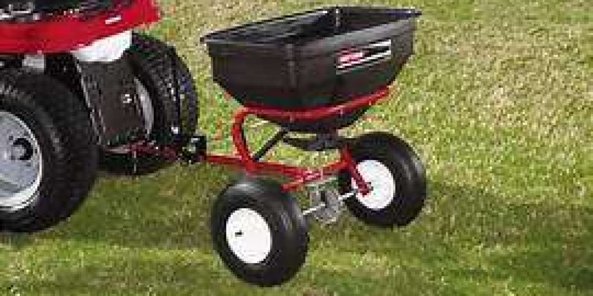 Lawn Spreader: The Key to a Perfectly Maintained Lawn