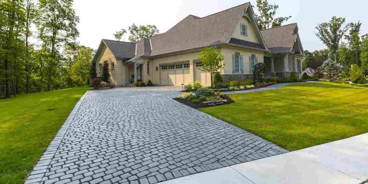 Why Driveway Concrete Contractors in Greenville, SC, Are Essential for a Durable Driveway