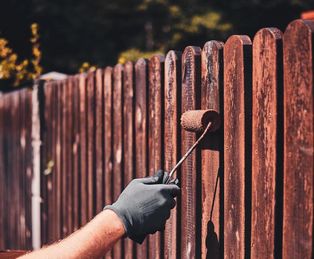 5 Signs Your Fence Needs Repair in Carrollton -