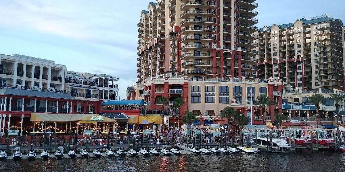 Top Destin Harbor Boardwalk Restaurants: A Guide to Great Food and Beautiful Views