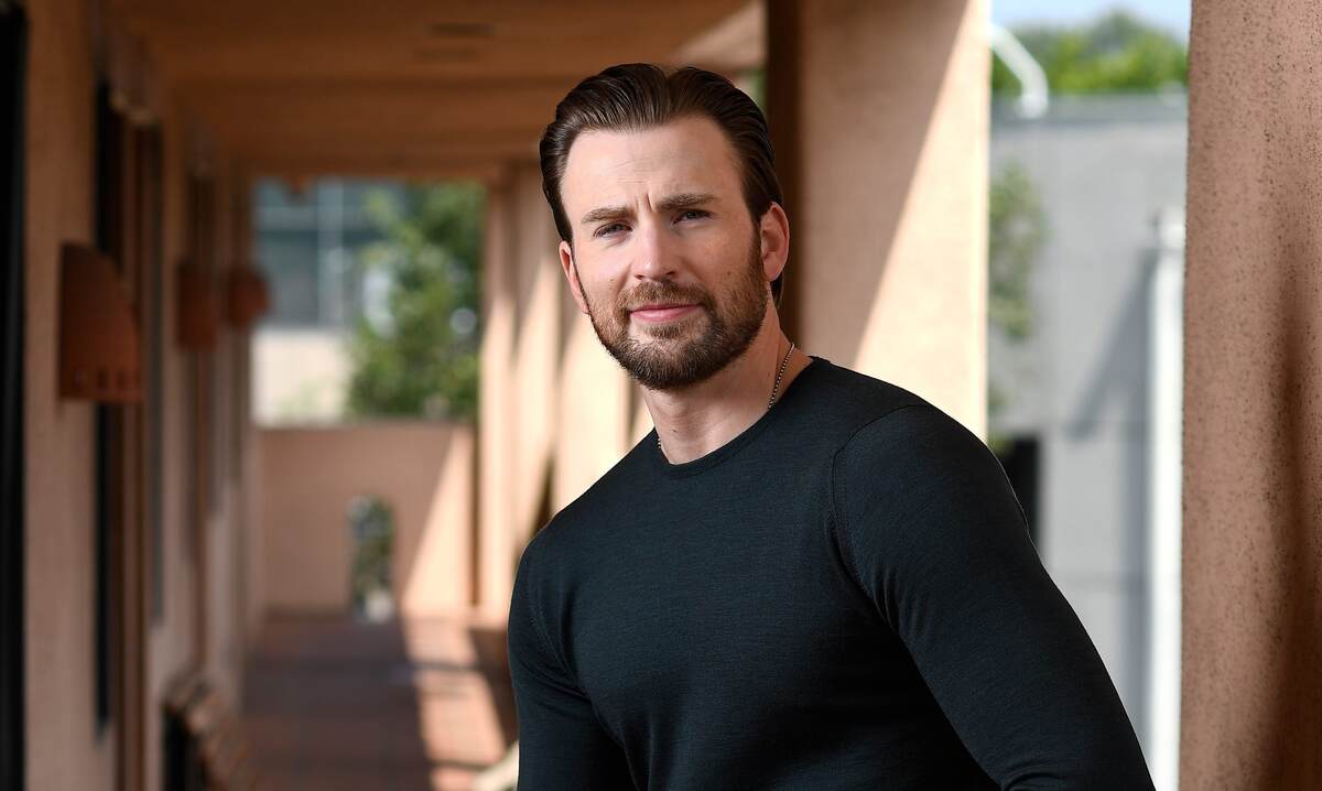 Chris Evans: Hollywood Icon & Marvel's Captain America