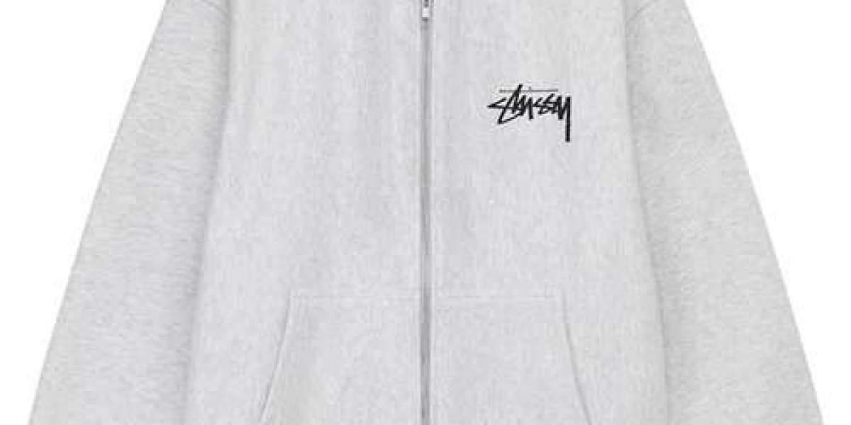 Stussy Hoodie: A Staple in Streetwear Fashion