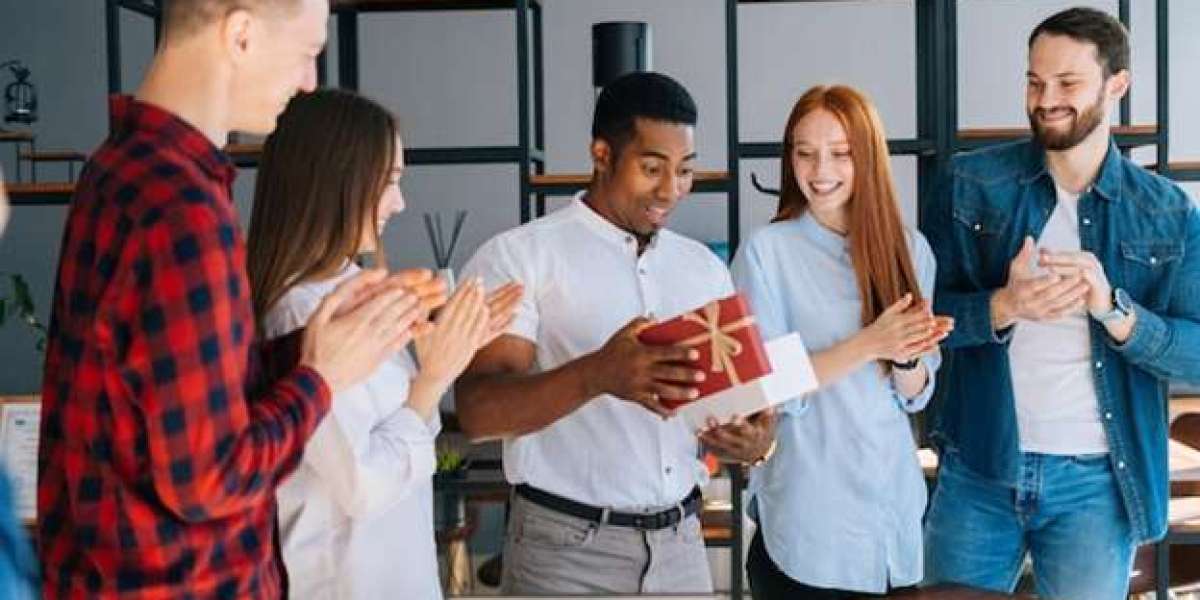 Employee Recognition: Creative effective employee appreciation strategies that drive engagement