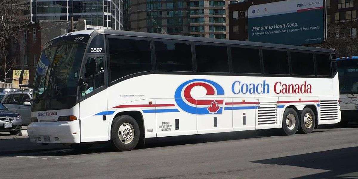 The Benefits of Traveling with Coach Canada Bus